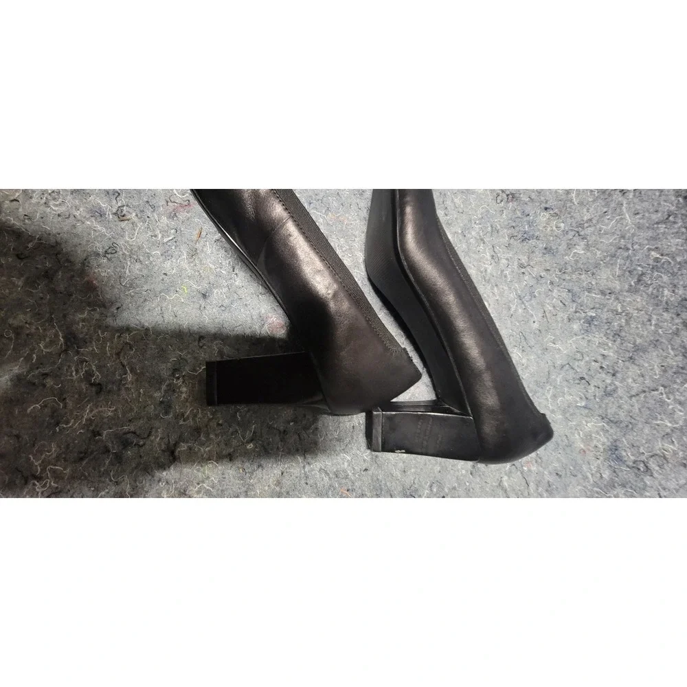 Apostrophe Women's Black Leather Slip-on Heels Size 9M‎